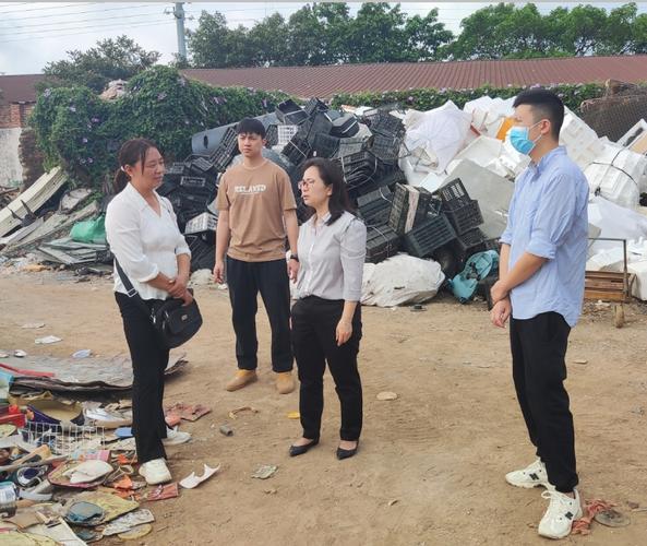 从证照管理,消防安全,环境保护,城市管理,收购销售等方面对再生资源